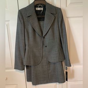 Tahari Skirt/Suit set, Taupe Pinstripe, A-line, Sz 8 NWT